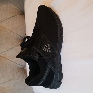 Sport shoes in black